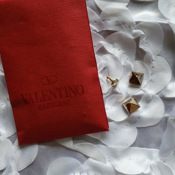 💫SOLD💫 VALENTINO Garavani Small Rockstud Wallet - Picture 11 of 12